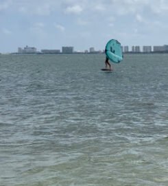 Shaka Vibes Kite & Wingfoil School