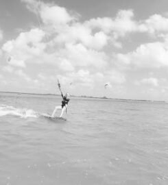 Airlift Kiteboarding Cancun – Kitesurf Isla blanca