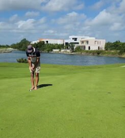 El Tinto Golf Course Cancun